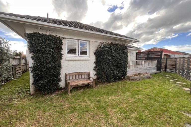 Photo of property in 1/17 Coates Road, Papatoetoe, Auckland, 2025