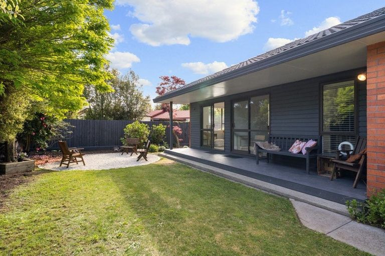 Photo of property in 27 Royleen Street, Casebrook, Christchurch, 8051