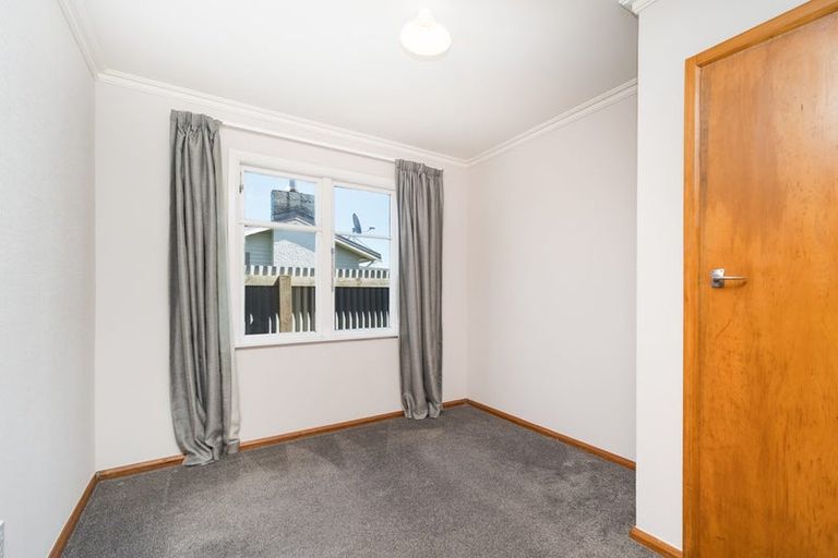 Photo of property in 49 College Street, Awapuni, Palmerston North, 4412