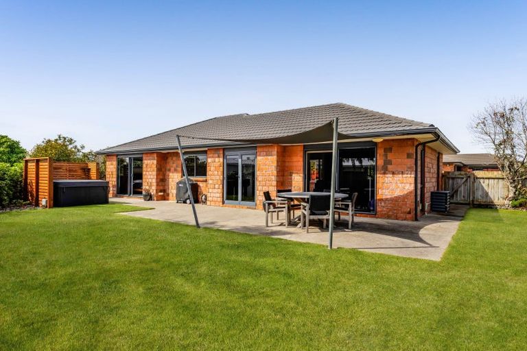 Photo of property in 5a James Drive, Bell Block, New Plymouth, 4312