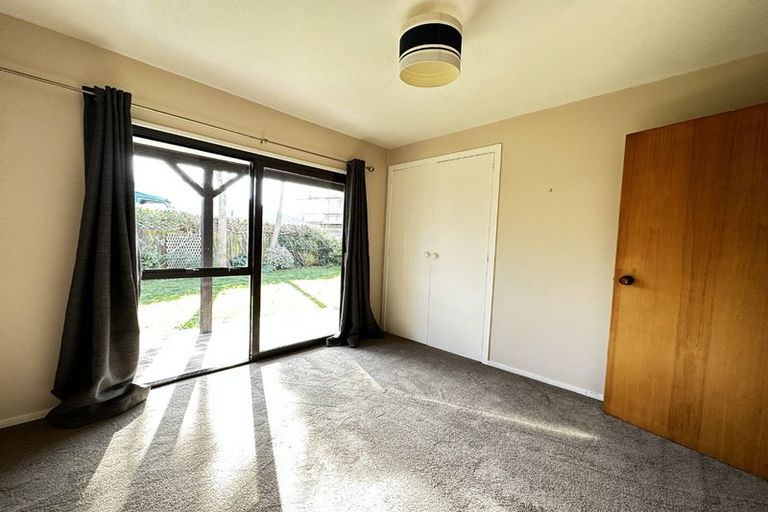 Photo of property in 63 Beachville Road, Redcliffs, Christchurch, 8081