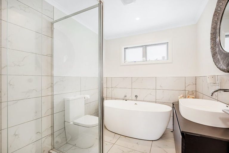 Photo of property in 5 Lucern Lane, Petone, Lower Hutt, 5012
