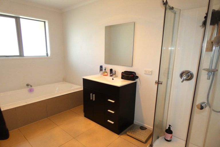 Photo of property in 28 Fonblanque Street, Westport, 7825