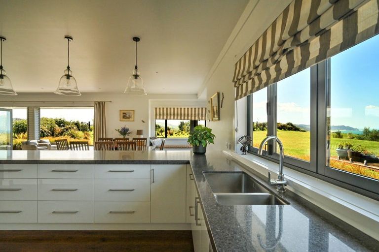 Photo of property in 63 Waipuka Road, Waimarama, Havelock North, 4294