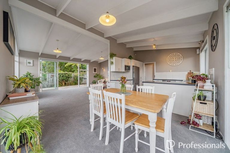 Photo of property in 6 Viscount Grove, Kelson, Lower Hutt, 5010