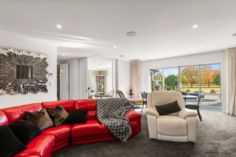 Photo of property in 92 Hodgens Road, Prebbleton, 7676