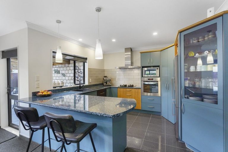 Photo of property in 48 Regent Drive, Paraparaumu Beach, Paraparaumu, 5032