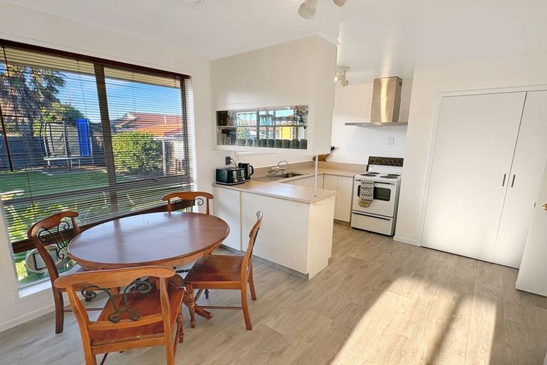 Photo of property in 32 Trevor Street, Hornby, Christchurch, 8042