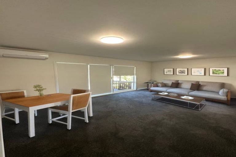 Photo of property in 2/7 Dakota Avenue, Beach Haven, Auckland, 0626