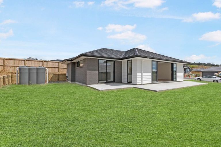 Photo of property in 11 Minerva Avenue, Helensville, 0800