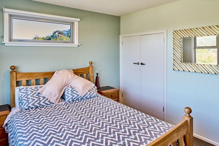 Photo of property in 92 Mana View Road, Paremata, Porirua, 5026