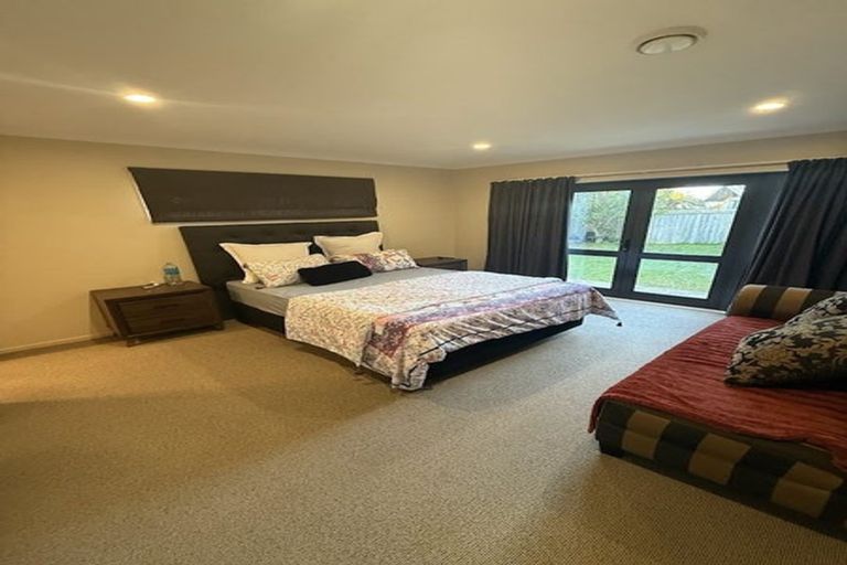 Photo of property in 12a Riverstone Drive, Riverstone Terraces, Upper Hutt, 5018