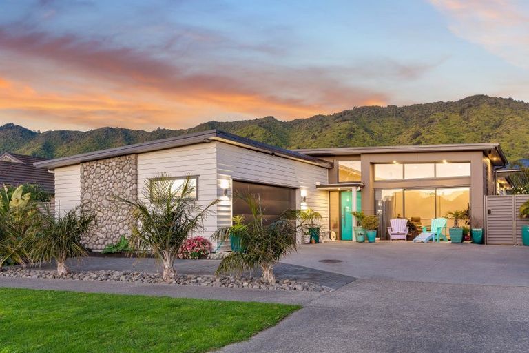 Photo of property in 80 Waipunahau Road, Waikanae, 5036