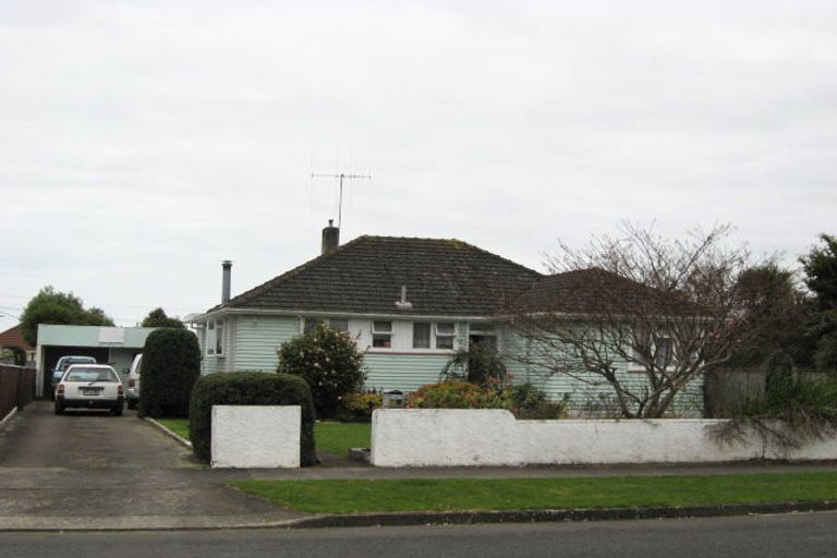 Photo of property in 3 Rugby Street, Levin, 5510