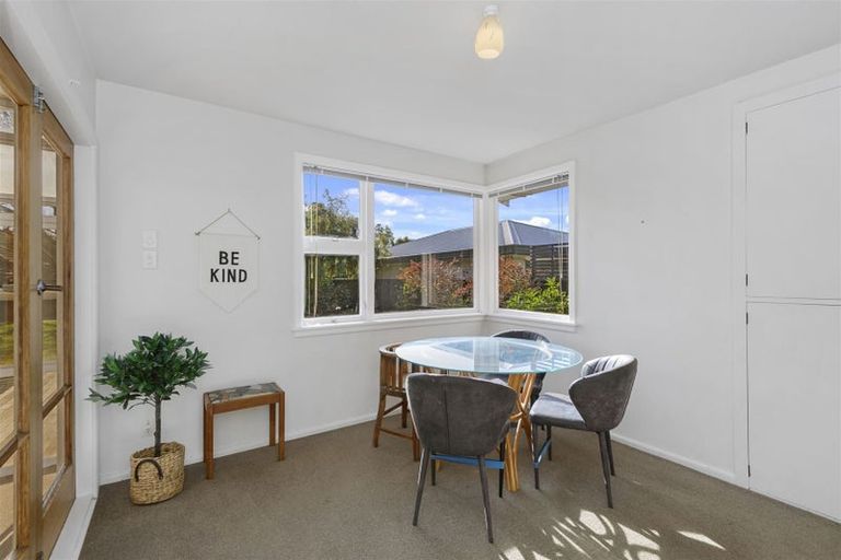 Photo of property in 196 Cashmere Road, Hoon Hay, Christchurch, 8025