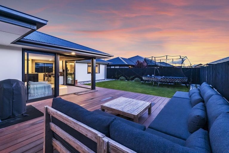 Photo of property in 3 Guyon Street, Marshland, Christchurch, 8083