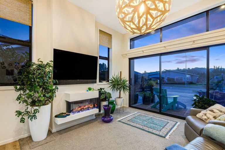 Photo of property in 80 Waipunahau Road, Waikanae, 5036