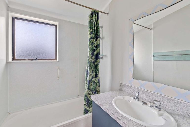 Photo of property in 23a Ogle Crescent, Te Kamo, Whangarei, 0112