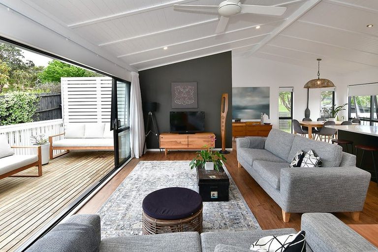 Photo of property in 4 Serene Place, Gulf Harbour, Whangaparaoa, 0930