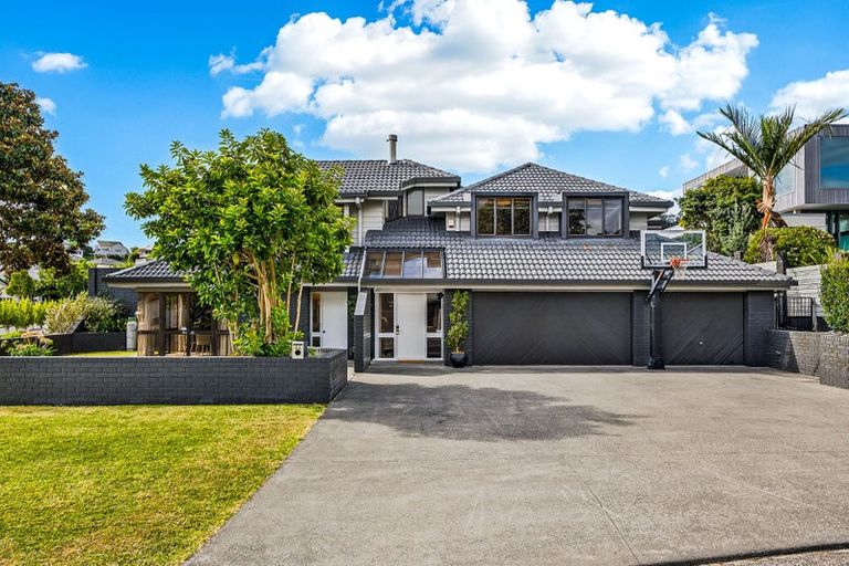 Photo of property in 44 William Bayes Place, Red Beach, 0932