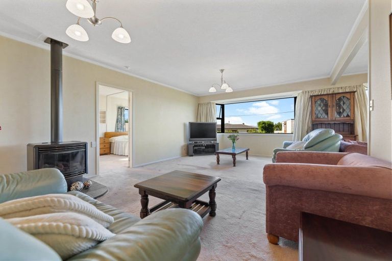 Photo of property in 12 Pataka Road, Taupo, 3330