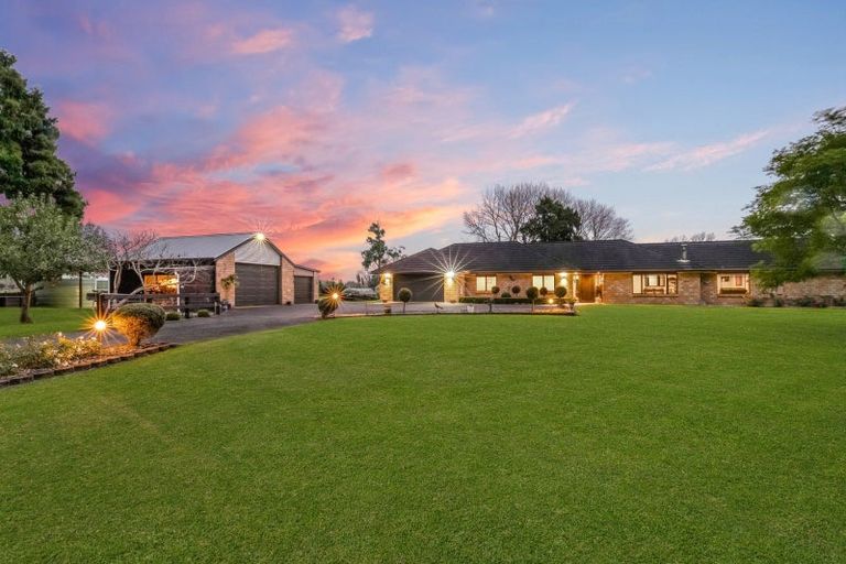 Photo of property in 89 Burnside Road, Ardmore, Papakura, 2582
