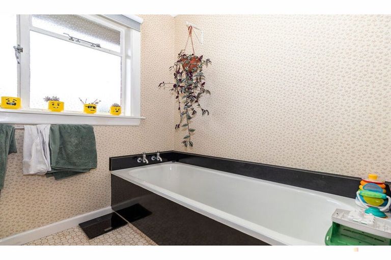 Photo of property in 23a Saint George Street, Watlington, Timaru, 7910