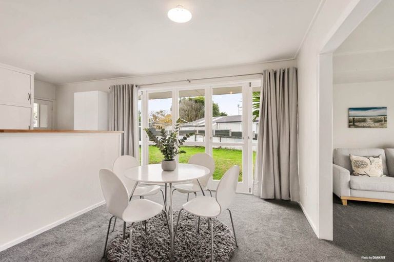 Photo of property in 21 Huia Street, Waiuku, 2123