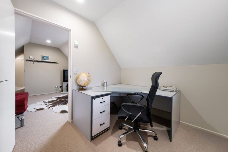 Photo of property in 9 Evergreen Place, Parklands, Christchurch, 8083