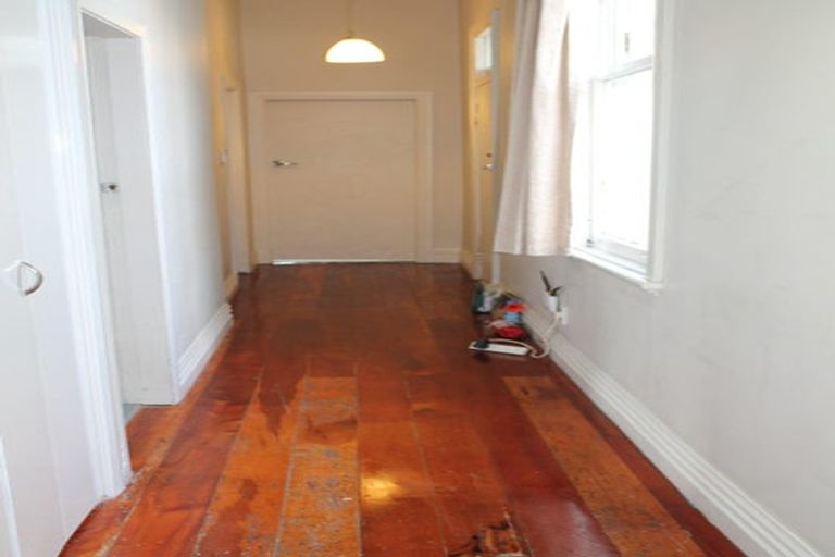 Photo of property in 3 Carrington Street, Mount Cook, Wellington, 6021