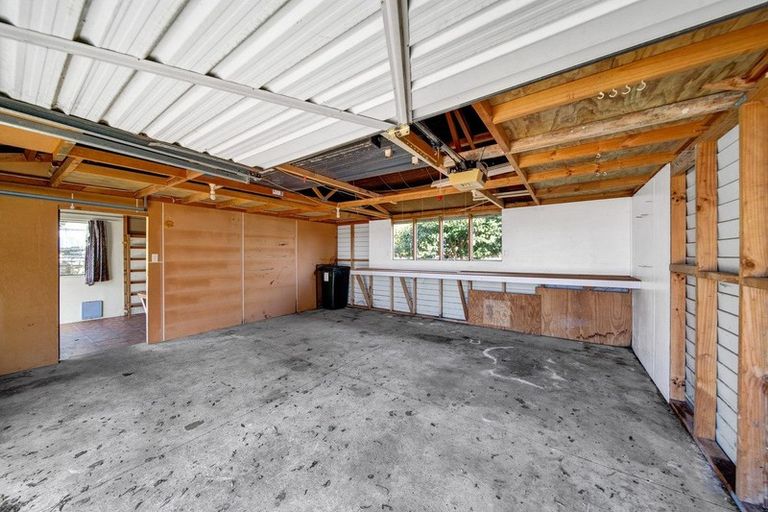 Photo of property in 65 Turuturu Road, Hawera, 4610