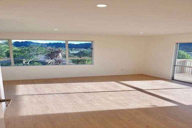 Photo of property in 2/84a Captain Scott Road, Glen Eden, Auckland, 0602