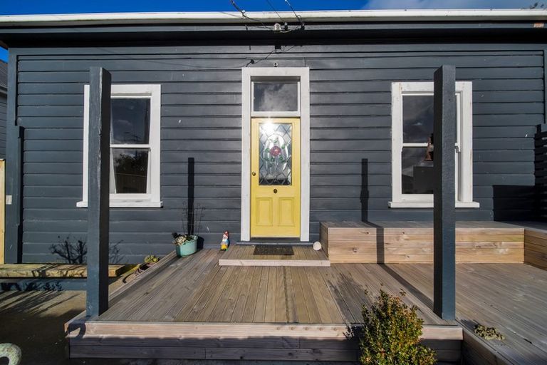 Photo of property in 78 Union Street, Hawera, 4610