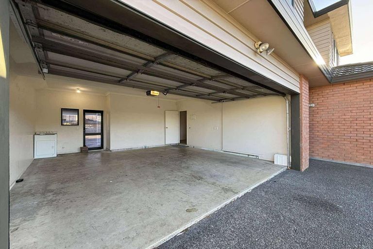 Photo of property in 69a Amesbury Drive, Churton Park, Wellington, 6037