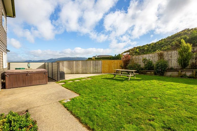 Photo of property in 72 Aotea Drive, Aotea, Porirua, 5024