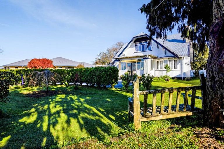 Photo of property in 75 Broadway, Stratford, 4332