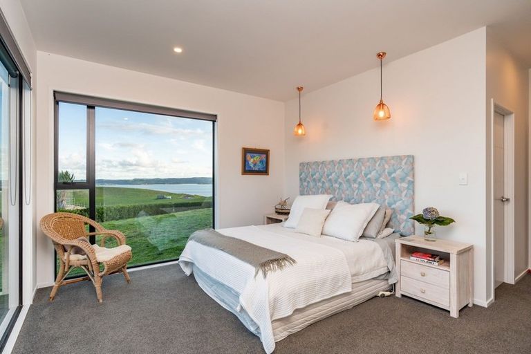 Photo of property in 4 Te Wairoa Lane, Tinopai, Matakohe, 0593