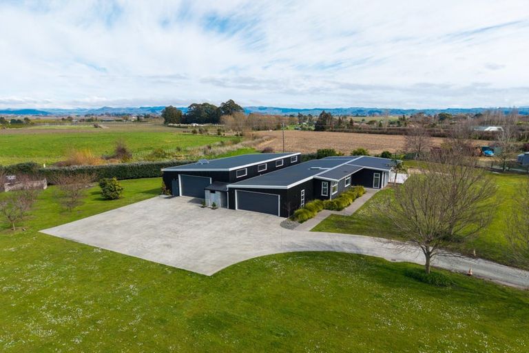 Photo of property in 32 Royd Road West, Makauri, Gisborne, 4071