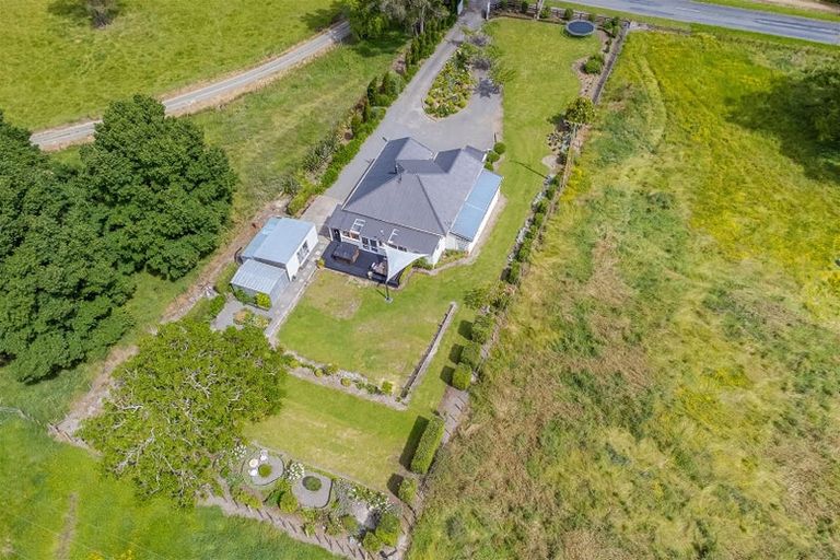 Photo of property in 222 Mount Herbert Road, Waipukurau, 4285