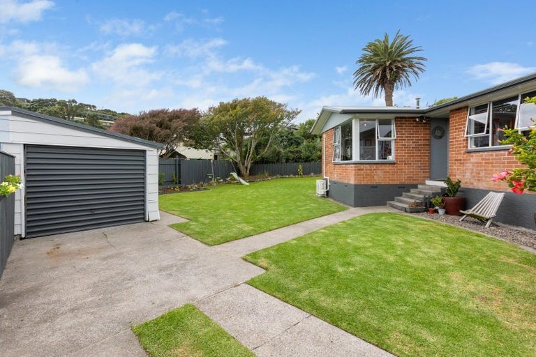 Photo of property in 14 Naumai Place, Spotswood, New Plymouth, 4310
