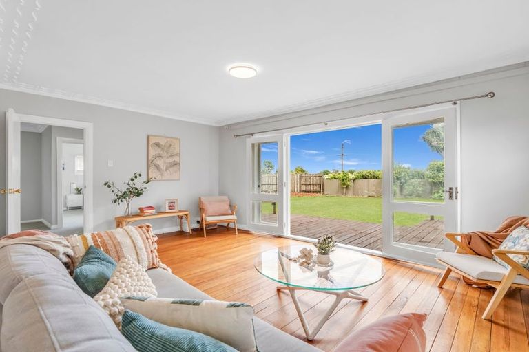 Photo of property in 1 Ngareta Road, Mourea, Rotorua, 3074