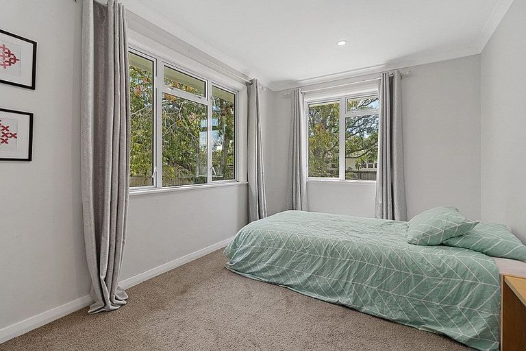 Photo of property in 28 Casey Avenue, Fairfield, Hamilton, 3214