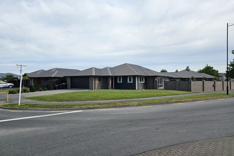 Photo of property in 50 Mcmahon Drive, Aidanfield, Christchurch, 8025