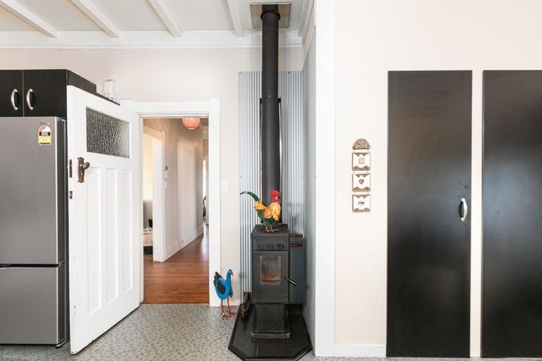 Photo of property in 15a Ruataniwha Street, Waipawa, 4210