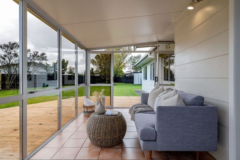 Photo of property in 49 Acacia Street, Kelvin Grove, Palmerston North, 4414