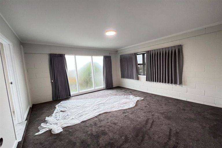 Photo of property in 117 Golf Road, New Lynn, Auckland, 0600