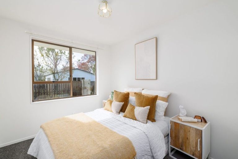 Photo of property in 1/60 Inwoods Road, Parklands, Christchurch, 8083