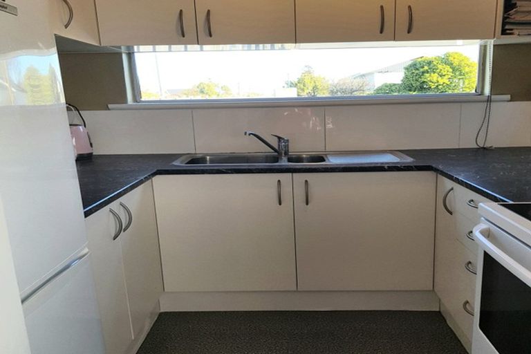 Photo of property in 1/40 Longfellow Street, Sydenham, Christchurch, 8023