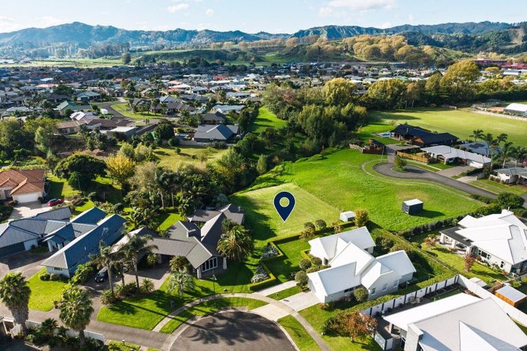 Photo of property in 17 Charteris Rise, Riverdale, Gisborne, 4010