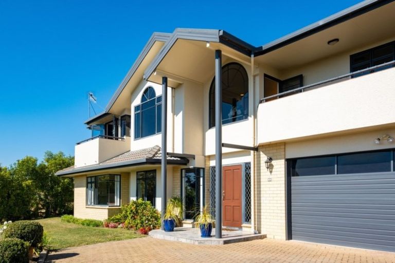 Photo of property in 41 Hetley Crescent, Taradale, Napier, 4112